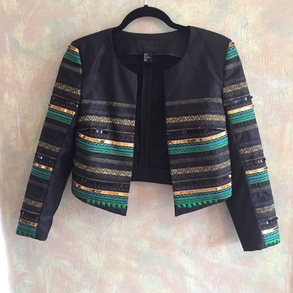 Black cropped jacket with sequins, shoulder pads